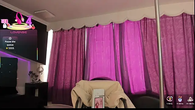 Coral Gibson online show from 19, 12, 2025