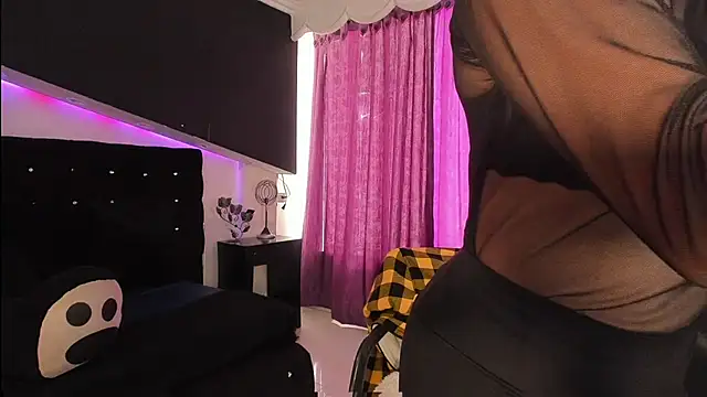 Coral Gibson online show from 26, 2, 2026