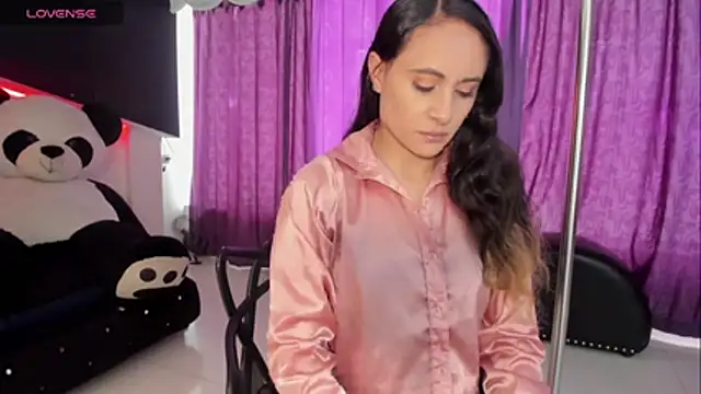 Snapshot of Coral_Gibson chatting on 25, 10, 2025 Coral Gibson online show from 25, 10, 2025