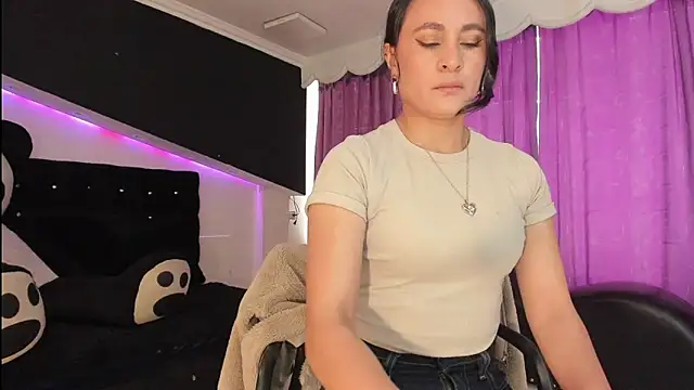 Coral Gibson online show from 28, 3, 2026