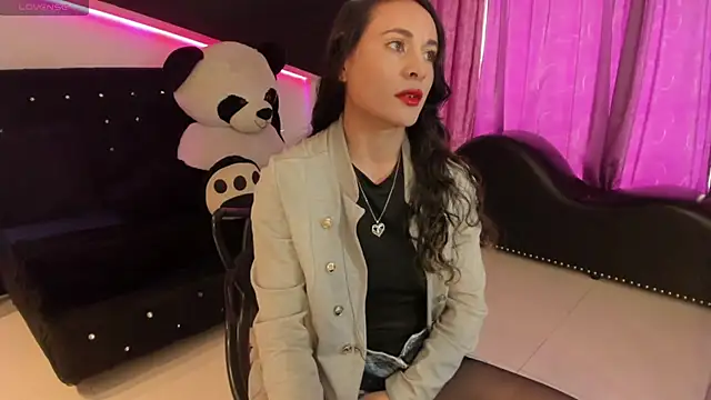 Snapshot of Coral_Gibson chatting on 26, 11, 2025 Coral Gibson online show from 26, 11, 2025