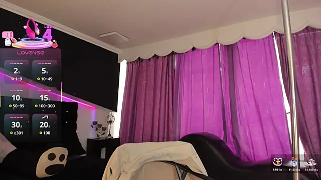 Coral Gibson online show from 13, 1, 2026