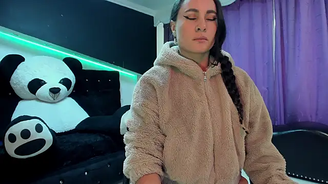 Coral Gibson online show from 21, 7, 2026