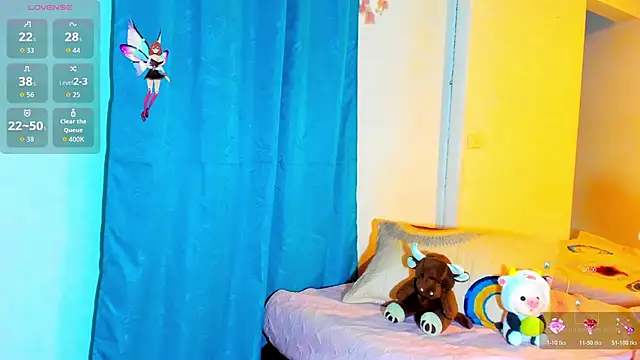 Snapshot of miavalentinaaa chatting on 28, 10, 2025 miavalentinaaa online show from 28, 10, 2025