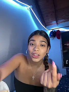 Snapshot of GiaFu chatting on 2, 6, 2026 GiaFu online show from 2, 6, 2026