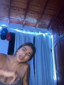 Snapshot of GiaFu chatting on 26, 4, 2026 GiaFu online show from 26, 4, 2026
