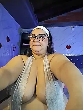Snapshot of KATIIA16 chatting on 5, 3, 2025 KATIIA16 online show from 5, 3, 2025
