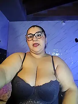 Snapshot of KATIIA16 chatting on 12, 3, 2025 KATIIA16 online show from 12, 3, 2025