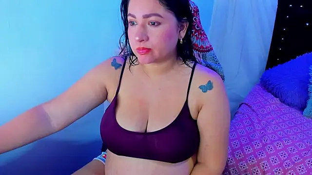 Snapshot of leny_ga chatting on 2, 11, 2025 leny ga online show from 2, 11, 2025