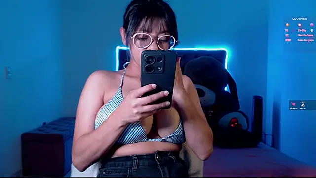 SMIILING PRINCESS online show from 10, 1, 2025