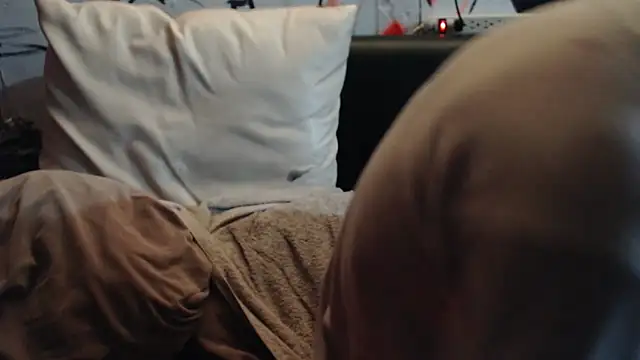 roystonee01 online show from 7, 2, 2026