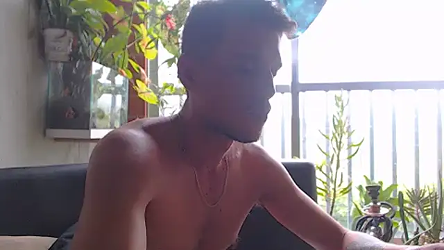 roystonee01 online show from 20, 12, 2025