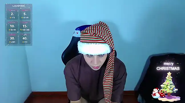 Snapshot of daniel_hot chatting on 11, 12, 2024 daniel hot online show from 11, 12, 2024