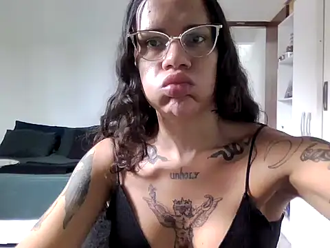 LadyDaemon online show from 3, 2, 2026