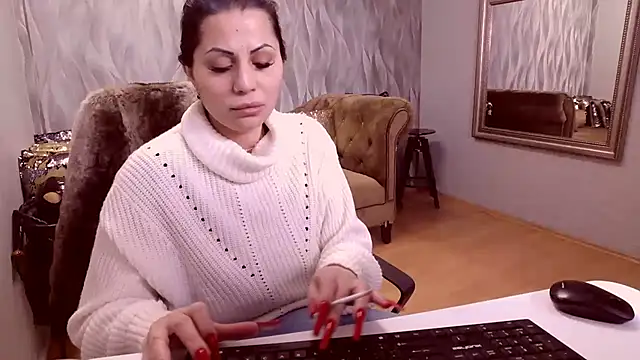 Sara Poison online show from 24, 2, 2025