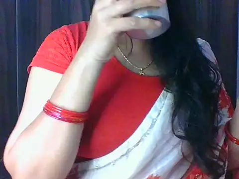 Snapshot of santurmom chatting on 13, 7, 2026 santurmom online show from 13, 7, 2026