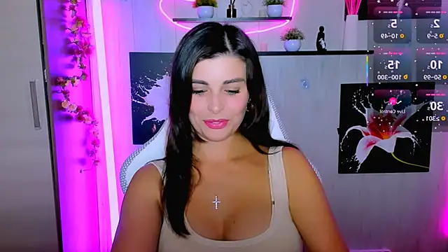 KayWuds online show from 8, 10, 2025