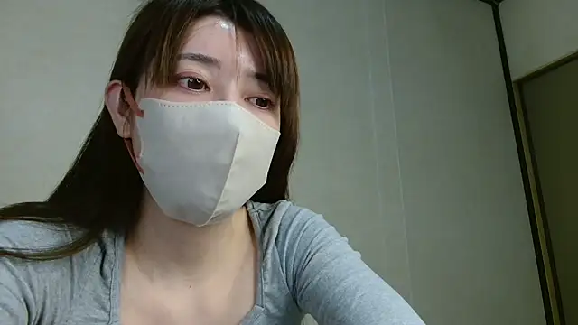 -Mami-xo online show from 1, 1, 2025
