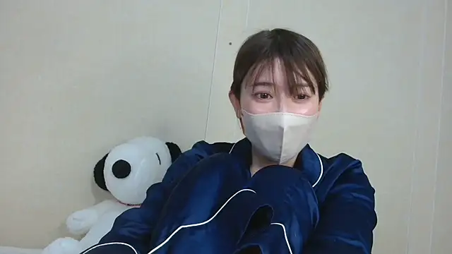-Mami-xo online show from 5, 1, 2025