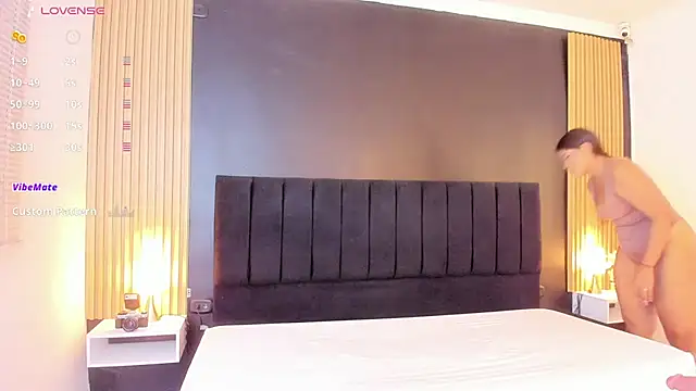 sweetsofia18 online show from 11, 9, 2025