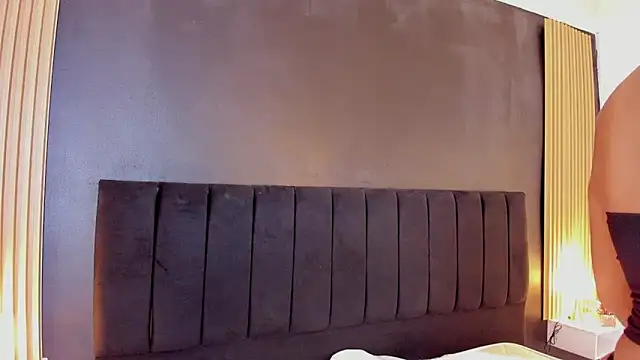 sweetsofia18 online show from 15, 4, 2026