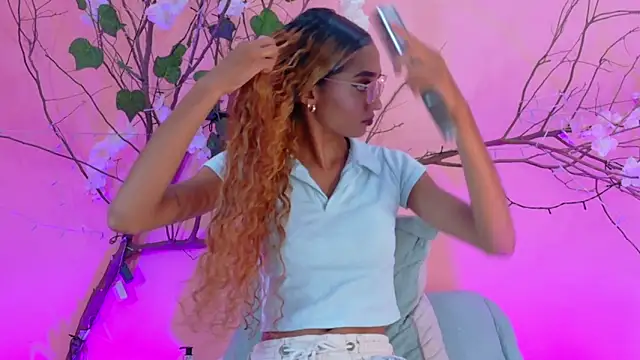 Charlotte Love10 online show from 12, 3, 2026