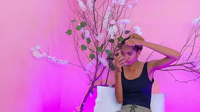 Charlotte Love10 online show from 15, 3, 2026