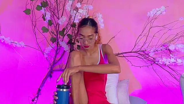 Charlotte Love10 online show from 19, 3, 2026