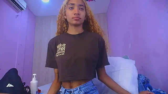 Charlotte Love10 online show from 15, 10, 2025