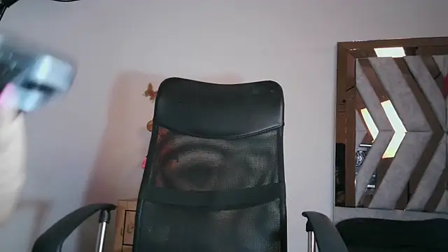 littleayshel online show from 5, 2, 2025