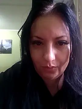 Snapshot of Veronica-Celie chatting on 13, 10, 2025 Veronica-Celie online show from 13, 10, 2025