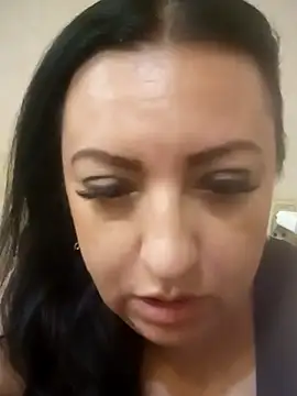 Snapshot of Veronica-Celie chatting on 7, 7, 2026 Veronica-Celie online show from 7, 7, 2026