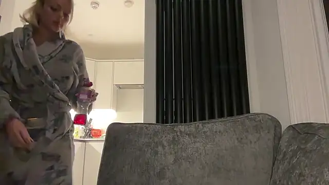 Leylah Linda online show from 27, 2, 2026