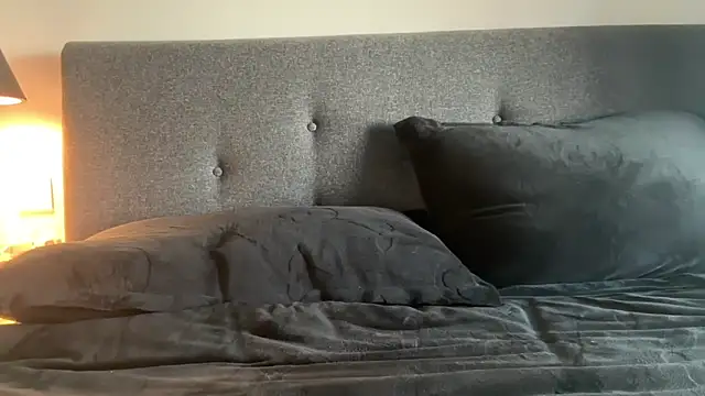 Leylah Linda online show from 25, 2, 2026