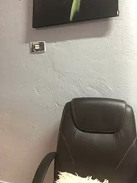 Pearl 00 online show from 9, 1, 2026