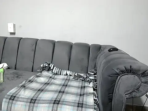 Pearl 00 online show from 17, 12, 2025