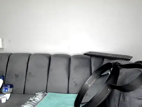 Pearl 00 online show from 15, 1, 2026