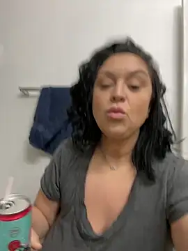 AlyssiaAmoreXO online show from 4, 12, 2025