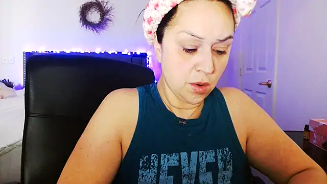 AlyssiaAmoreXO online show from 9, 7, 2026
