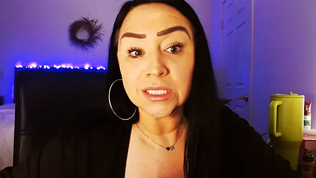 AlyssiaAmoreXO online show from 7, 7, 2026
