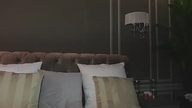 AnnieStylesx online show from 18, 10, 2025