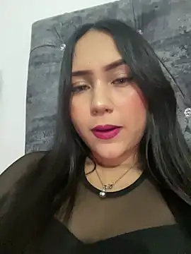 Snapshot of YuliiCamm chatting on 29, 1, 2025 YuliiCamm online show from 29, 1, 2025