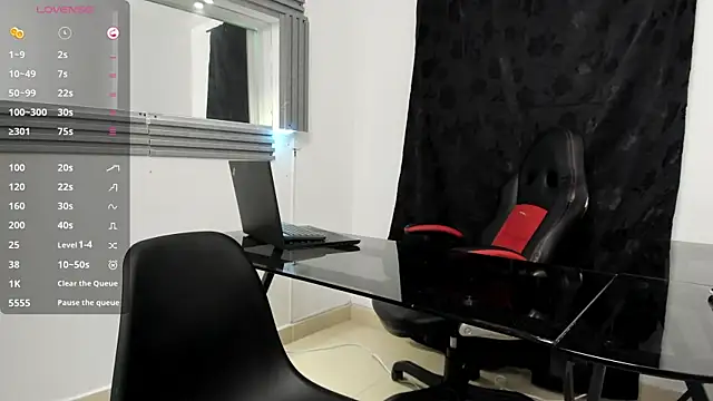 ValentinaThomas online show from 19, 9, 2025