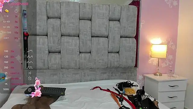 ValentinaThomas online show from 19, 3, 2025