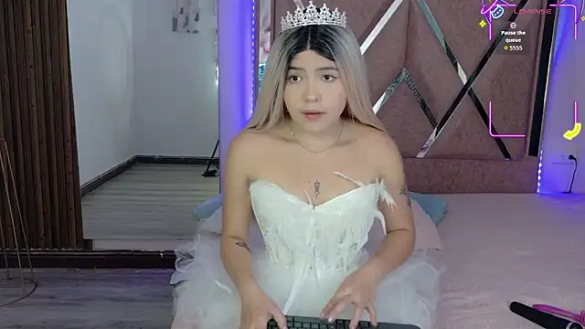 Eimyaniston cute online show from 31, 10, 2025