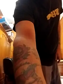 Dikkiduohottt online show from 17, 11, 2025