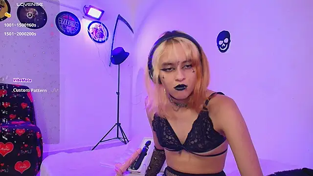 lizeth darks online show from 11, 12, 2024