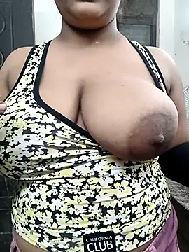 Cute payal0 online show from 14, 10, 2025