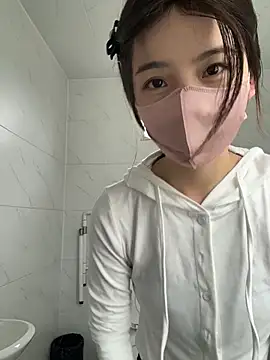 Snapshot of GouGou-111 chatting on 27, 4, 2026 GouGou-111 online show from 27, 4, 2026