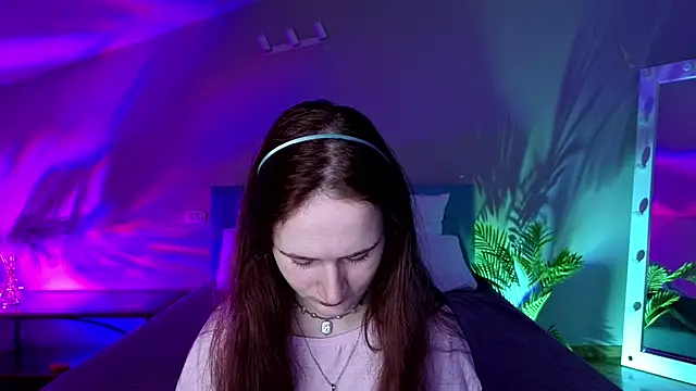 L1ittle kitty  online show from 6, 6, 2026
